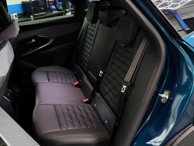 PEUGEOT 3008 III MHEV 136 cv GT e-DSC-6 1ère Main