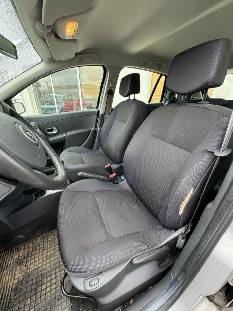 RENAULT  CLIO 3 Estate 1.2 Tce 100CV / Première Main / Siège Chauffants / Distribution Neuve 