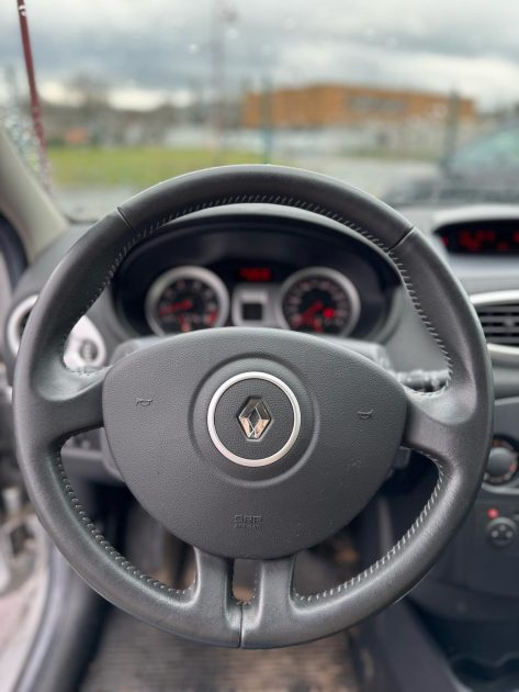 RENAULT  CLIO 3 Estate 1.2 Tce 100CV / Première Main / Siège Chauffants / Distribution Neuve 