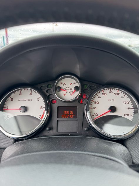 PEUGEOT  207 2012 1.4i 75cv / Distribution Neuve / CT OK / Révisée 