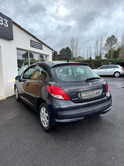 PEUGEOT  207 2012 1.4i 75cv / Distribution Neuve / CT OK / Révisée 