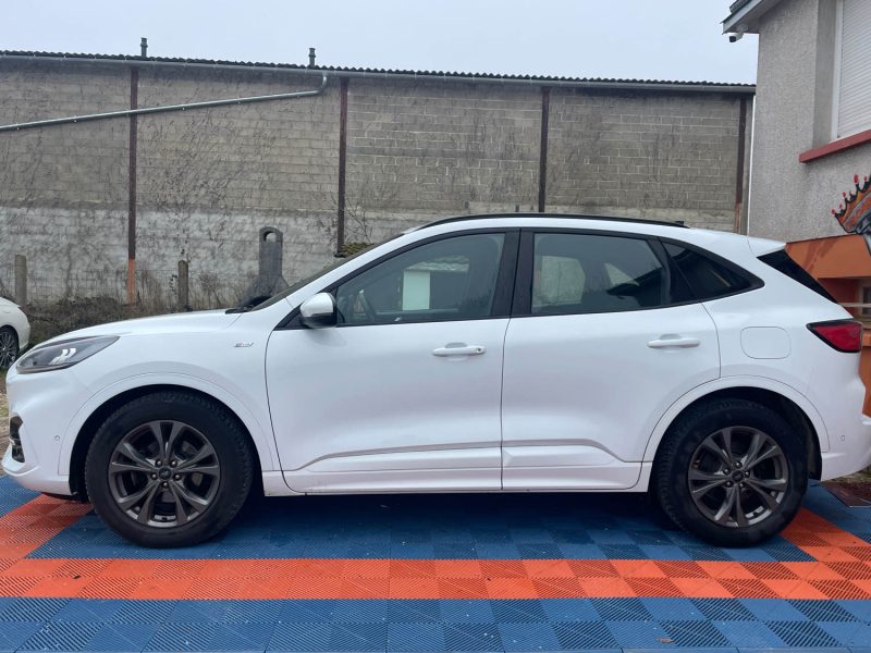 FORD KUGA 2022 III 2.5 DURATEC 190 8CV FHEV ST-LINE ECVT