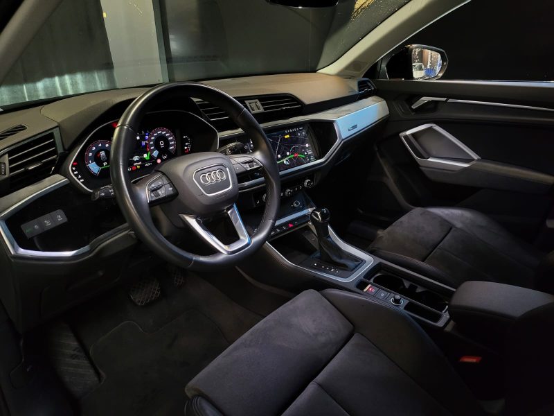 AUDI Q3 1.5 35 TFSI Mild Hybrid 150Ch S tronic 7 / SIEGES ELECTRIQUE +CHAUFFANTS /