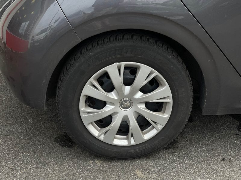PEUGEOT 208 1.6L BLUEHDI 75CH ACTIVE 5P GARANTIE 6 MOIS