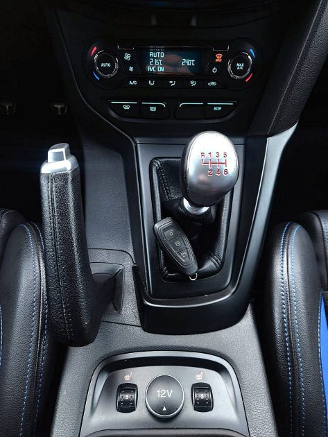 Ford Focus ST III 2.0 ECOBOOST 250 5P*SONY*CAMERA*GPS