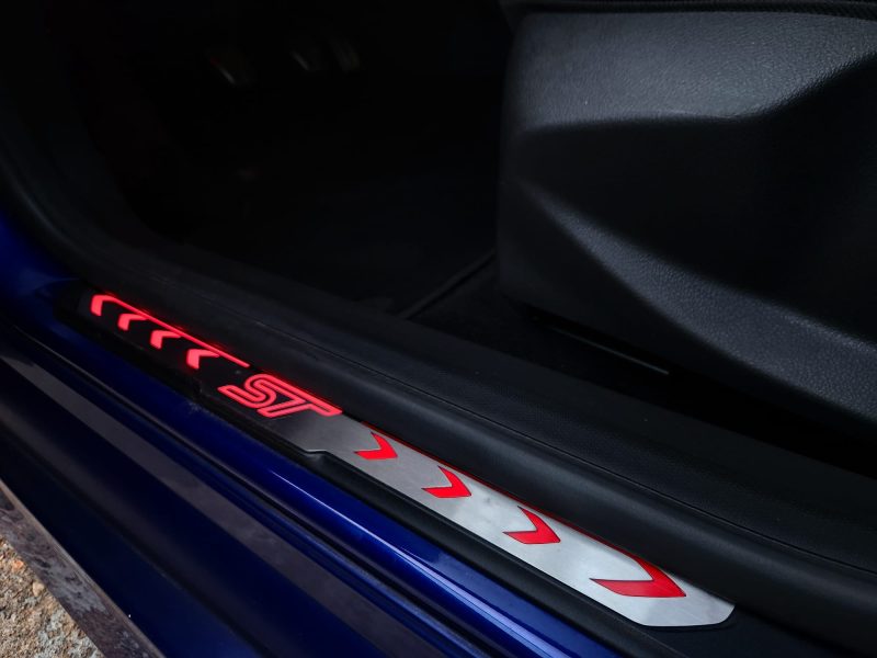 Ford Focus ST III 2.0 ECOBOOST 250 5P*SONY*CAMERA*GPS