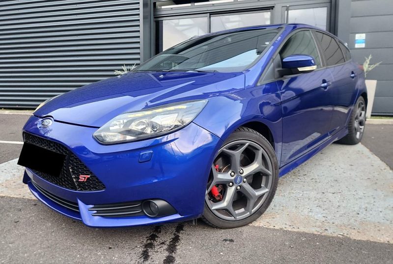 Ford Focus ST III 2.0 ECOBOOST 250 5P*SONY*CAMERA*GPS