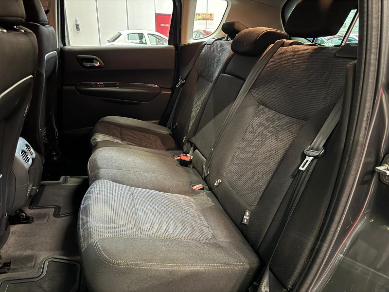 PEUGEOT 3008  1.6 HDi 112 Premium 