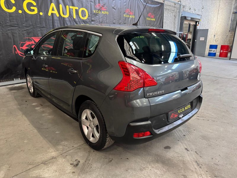PEUGEOT 3008  1.6 HDi 112 Premium 