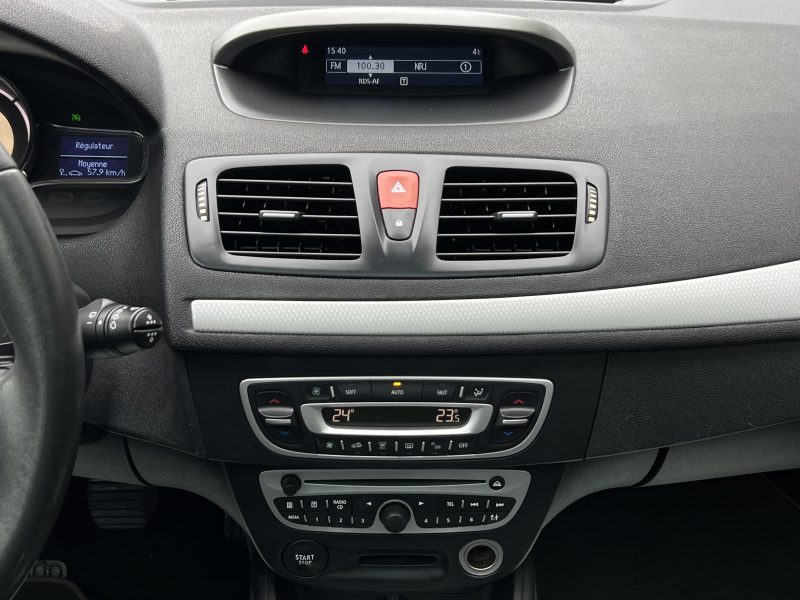 RENAULT MEGANE 3 III COUPE 1.4 TCE 130 Cv 1ERE MAIN TOIT PANO BLUETOOTH CRIT AIR 1 - GARANTIE 1 AN