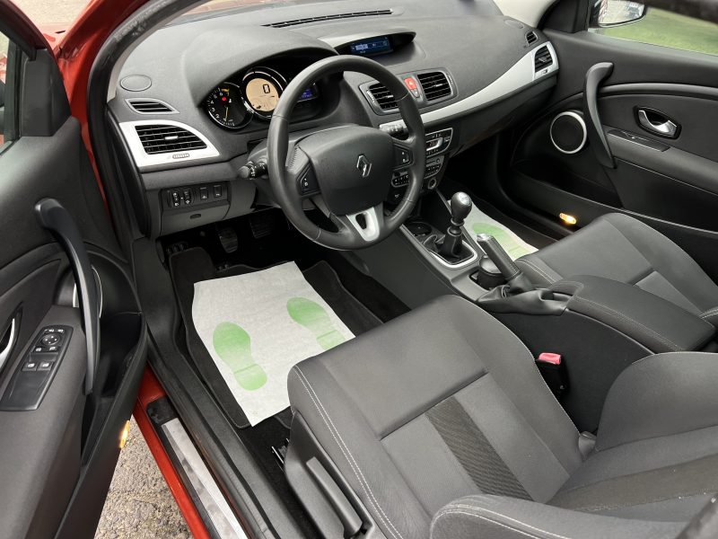 RENAULT MEGANE 3 III COUPE 1.4 TCE 130 Cv 1ERE MAIN TOIT PANO BLUETOOTH CRIT AIR 1 - GARANTIE 1 AN