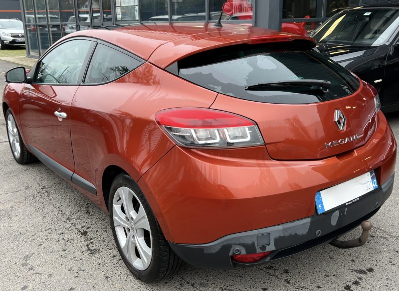 RENAULT MEGANE 3 III COUPE 1.4 TCE 130 Cv 1ERE MAIN TOIT PANO BLUETOOTH CRIT AIR 1 - GARANTIE 1 AN