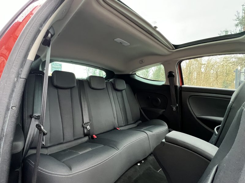 RENAULT MEGANE 3 III COUPE 1.4 TCE 130 Cv 1ERE MAIN TOIT PANO BLUETOOTH CRIT AIR 1 - GARANTIE 1 AN