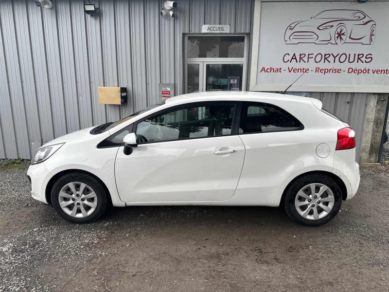 KIA RIO 2013