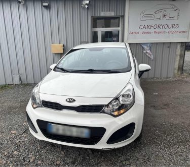 KIA RIO 2013