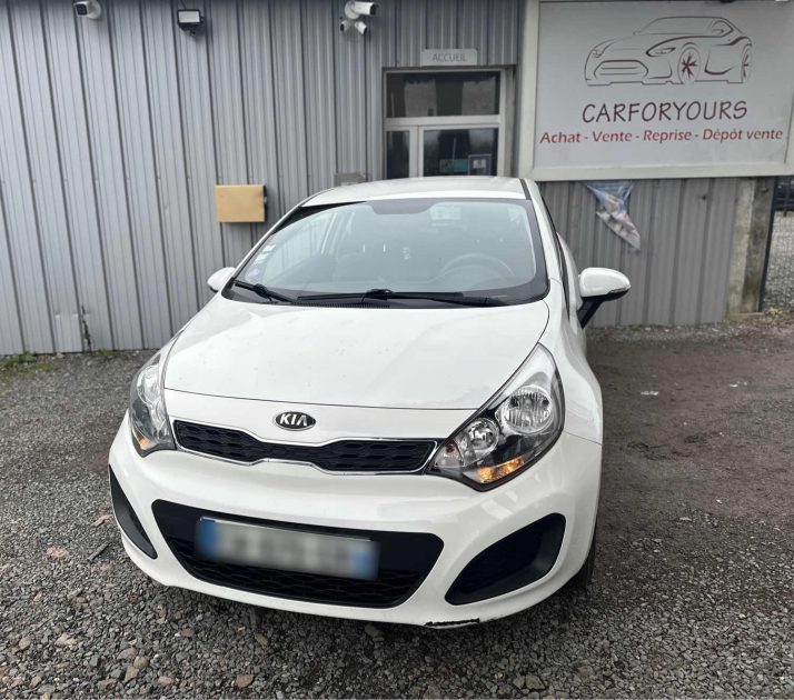 KIA RIO 2013