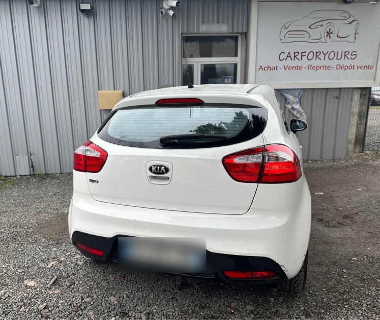 KIA RIO 2013