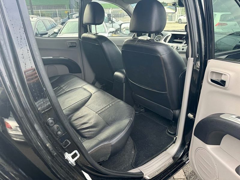 MITSUBISHI L200  2012