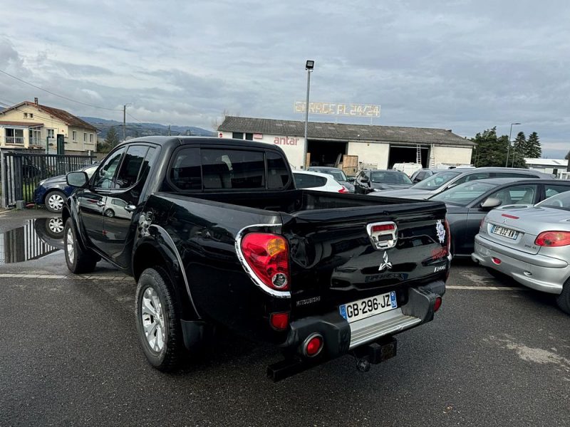 MITSUBISHI L200  2012