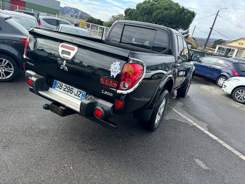 MITSUBISHI L200  2012