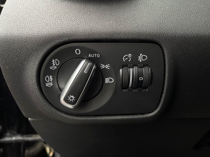 AUDI A1 1.4L TFSI 122CH AMBITION LUXE S TRONIC GARANTIE 6 MOIS