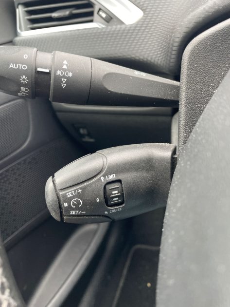 PEUGEOT 2008 1.6 BlueHDi S&S 120 cv