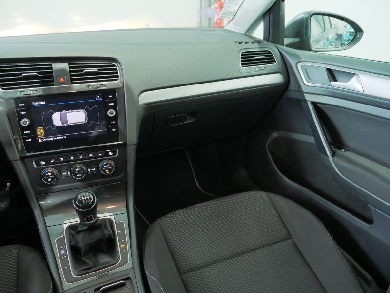 VOLKSWAGEN GOLF 2019