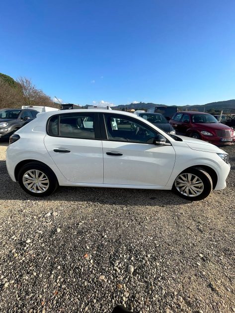 Peugeot 208 1.6HDI 100Cv UNIQUEMENT POUR L'EXPORT 