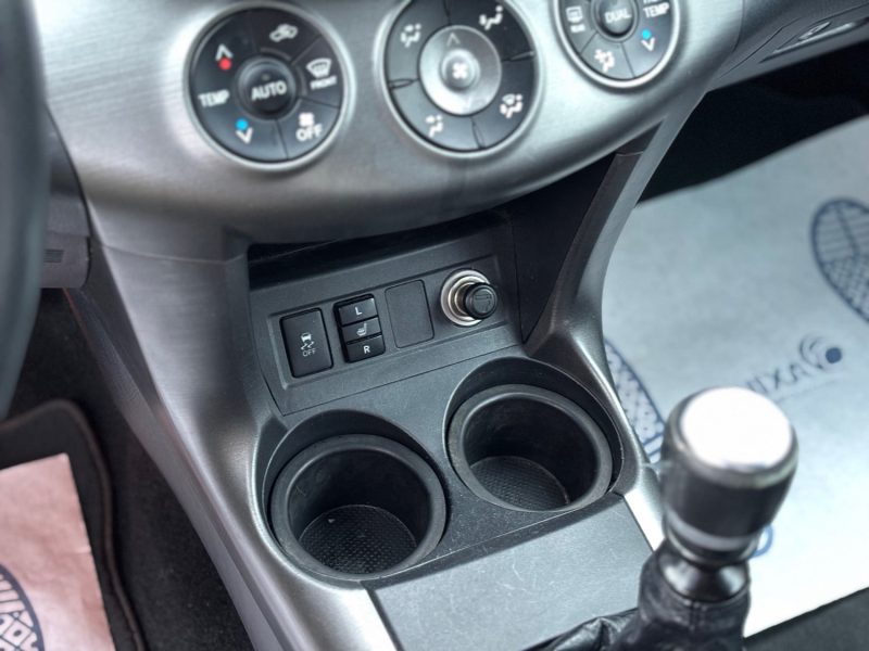 TOYOTA RAV4 2.2 150 CH  D-4D 2 WD FAP LIFE EDITION