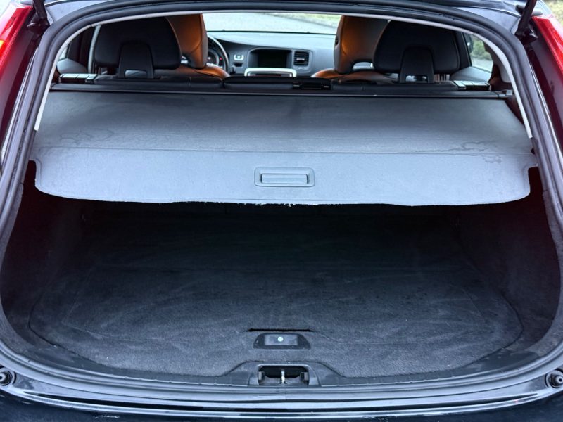 VOLVO V60 D4 2.0 163CH STOP&START MOMENTUM BUSINESS GEARTRONIC A