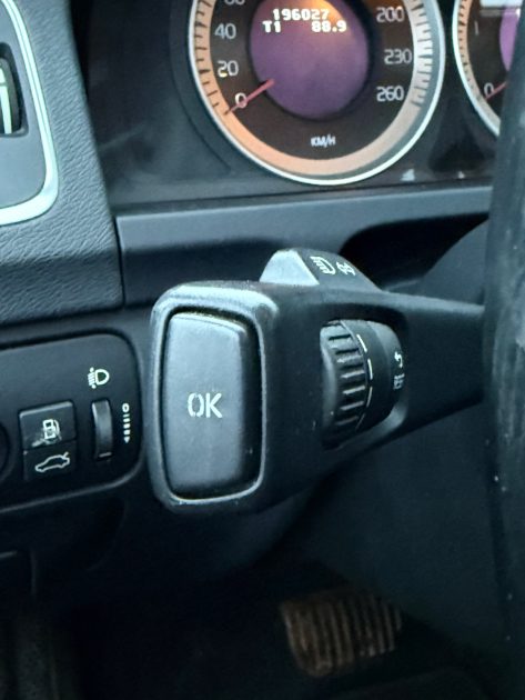 VOLVO V60 D4 2.0 163CH STOP&START MOMENTUM BUSINESS GEARTRONIC A