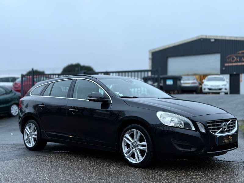 VOLVO V60 D4 2.0 163CH STOP&START MOMENTUM BUSINESS GEARTRONIC A