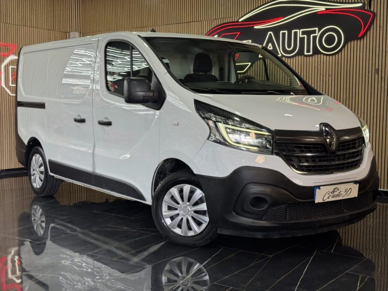 RENAULT TRAFIC 2021