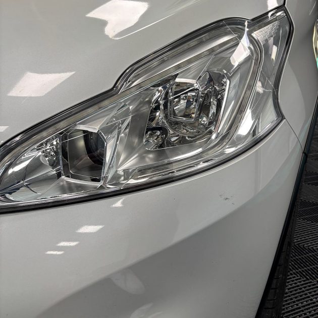 PEUGEOT 208 1.6 GTI 210 cv GTI BY-PEUGEOT-SPORT Garantie 12 mois