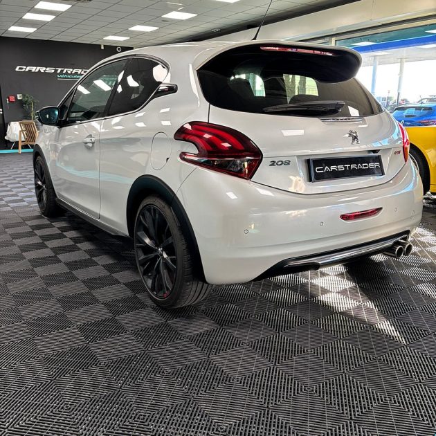 PEUGEOT 208 1.6 GTI 210 cv GTI BY-PEUGEOT-SPORT Garantie 12 mois