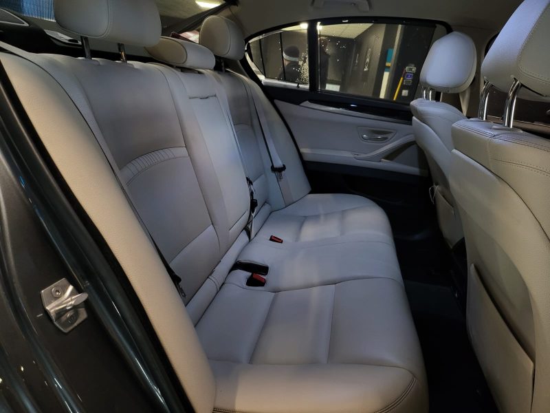 BMW SERIE 5 518d 2.0D 150cv EXECUTIVE / 2EME MAIN / SIEGE ELEC / H&K / LUMIERE D AMBIANCE