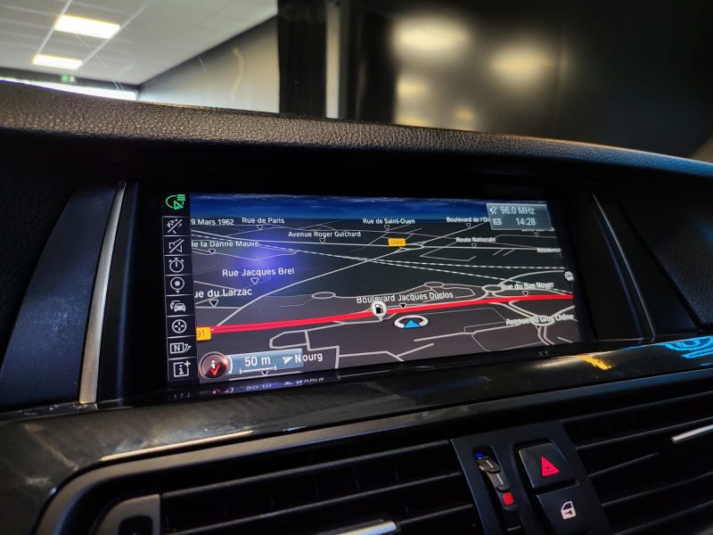 BMW SERIE 5 518d 2.0D 150cv EXECUTIVE / 2EME MAIN / SIEGE ELEC / H&K / LUMIERE D AMBIANCE