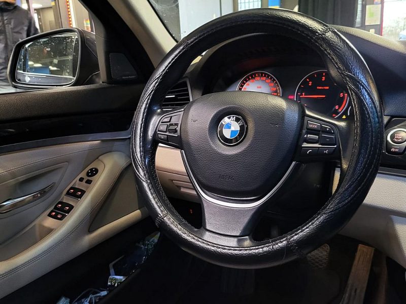 BMW SERIE 5 518d 2.0D 150cv EXECUTIVE / 2EME MAIN / SIEGE ELEC / H&K / LUMIERE D AMBIANCE
