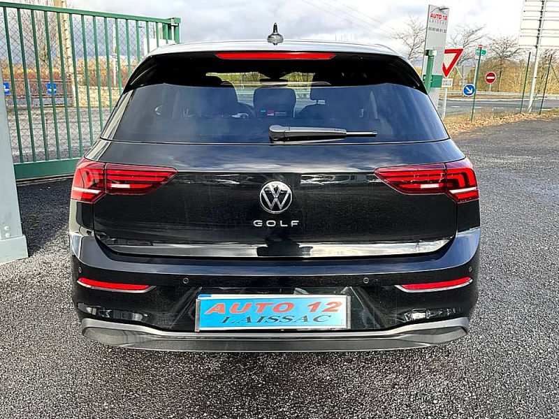 VOLKSWAGEN  GOLF 8  