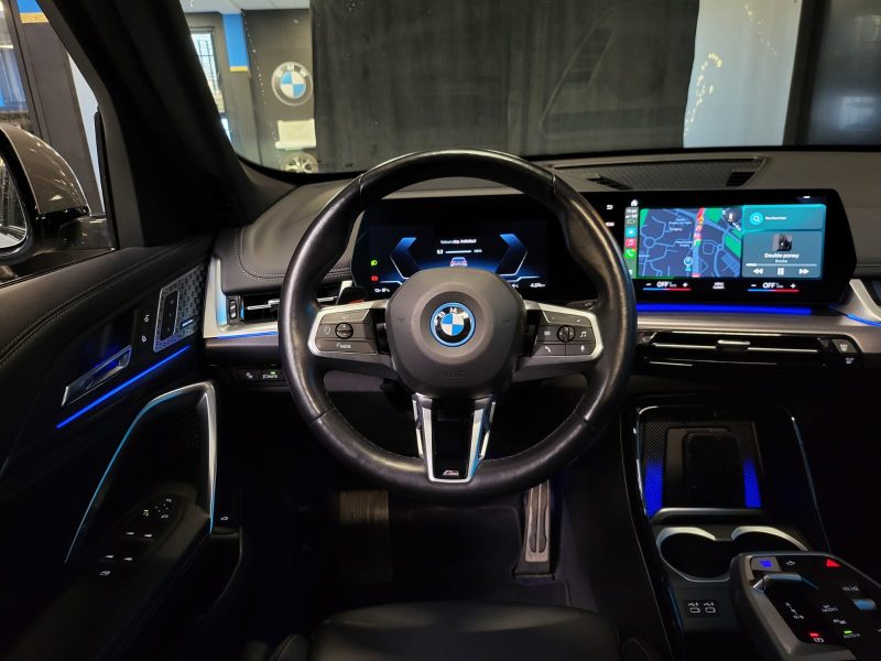 BMW iX1xDRIVE30 BVA M SPORT 313CV / TOIT OUVRANT / HARMAN KARDON / TETE HAUTE