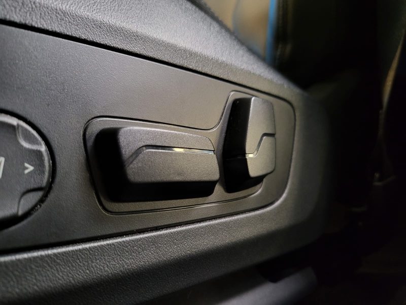 BMW iX1xDRIVE30 BVA M SPORT 313CV / TOIT OUVRANT / HARMAN KARDON / TETE HAUTE