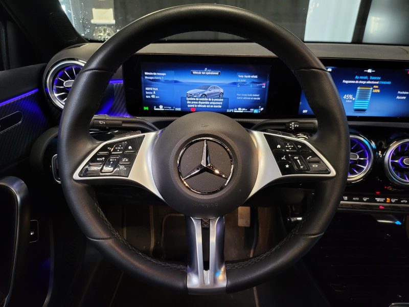 MERCEDES CLASSE A 250 e 218cv PROGRESSIVE LINE / CAMERA 360° / TOIT OUVRANT / SIEGES CHAUFFANTS / MU