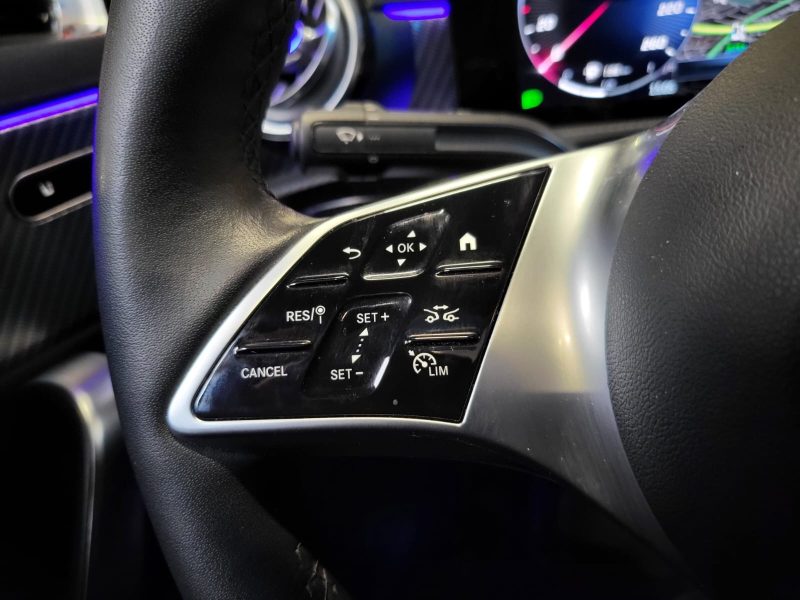 MERCEDES CLASSE A 250 e 218cv PROGRESSIVE LINE / CAMERA 360° / TOIT OUVRANT / SIEGES CHAUFFANTS / MU