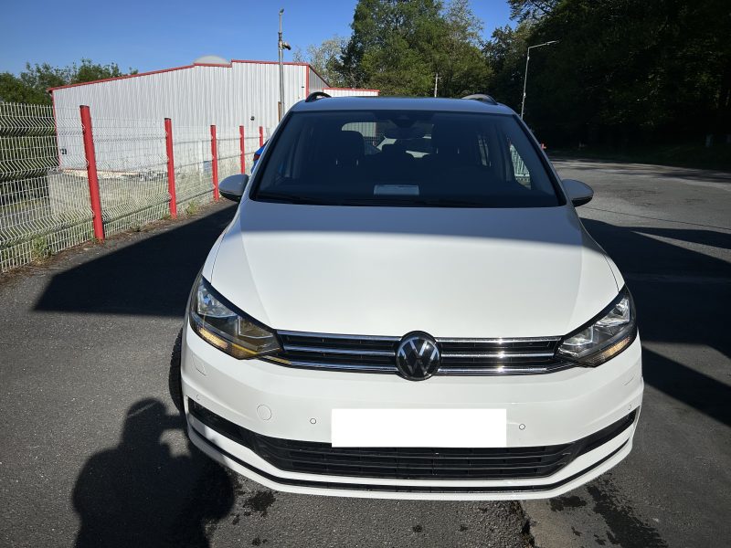 VOLKSWAGEN  TOURAN 2024