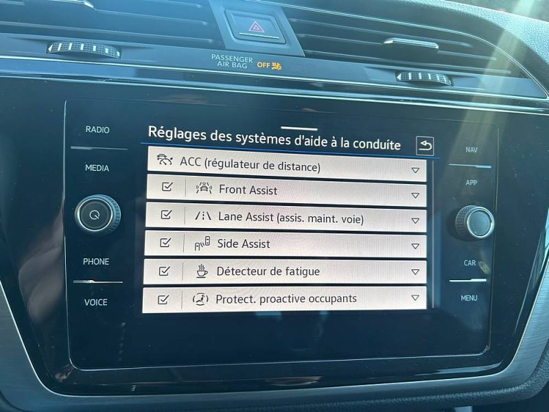 VOLKSWAGEN  TOURAN 2024