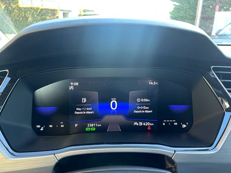 VOLKSWAGEN  TOURAN 2024