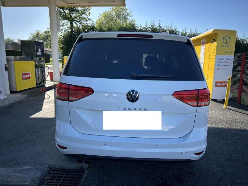 VOLKSWAGEN  TOURAN 2024
