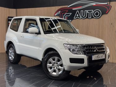 MITSUBISHI PAJERO 2016