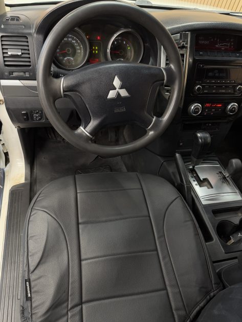 MITSUBISHI PAJERO 2016