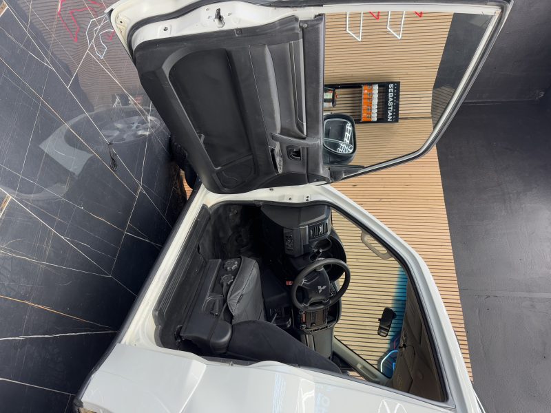 MITSUBISHI PAJERO 2016